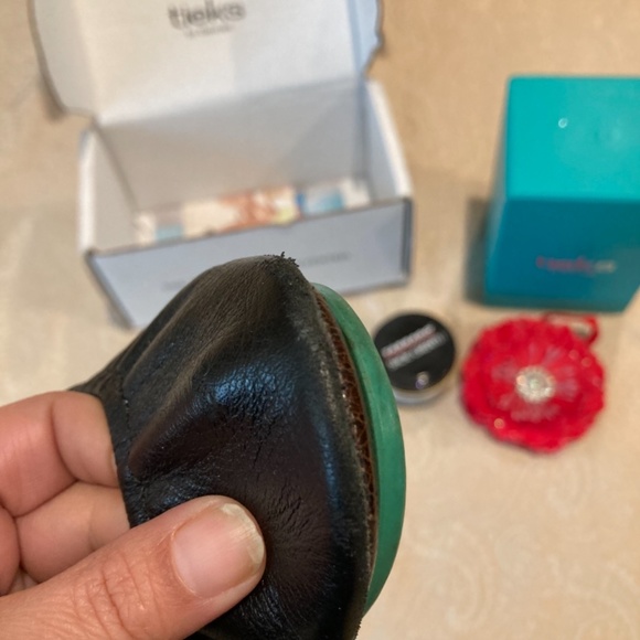 Tieks Black Matte size 7 - Picture 3 of 4